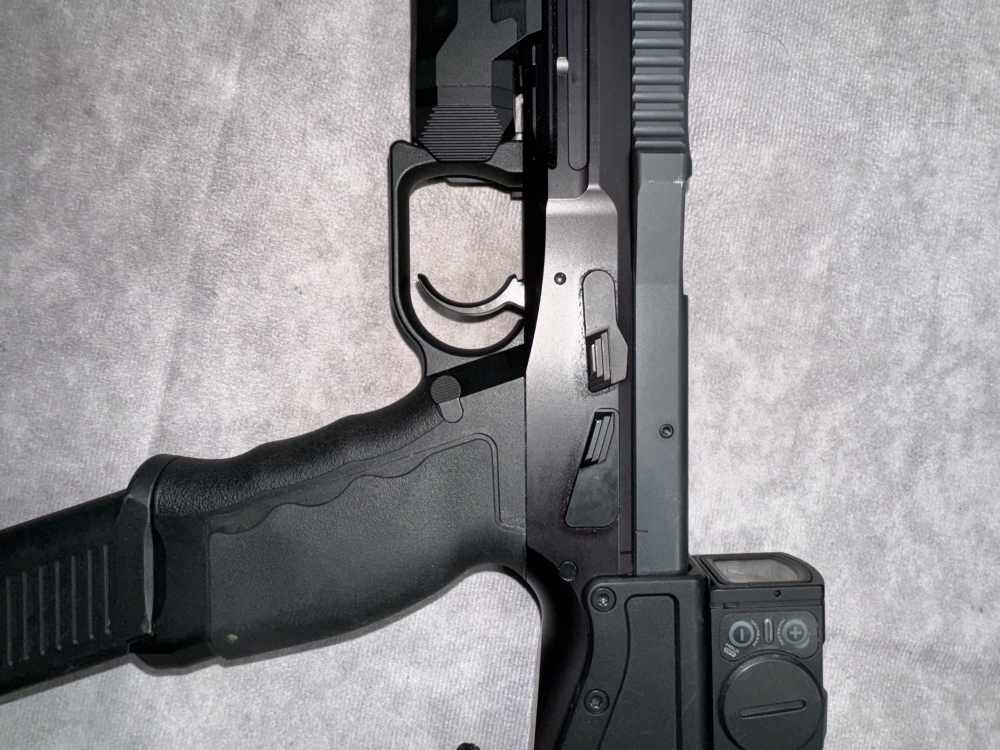 USED! BRUGGER & THOMET B&T MODEL USW-A1 W/ STOCK 3 MAGS & ACRO P2-img-16