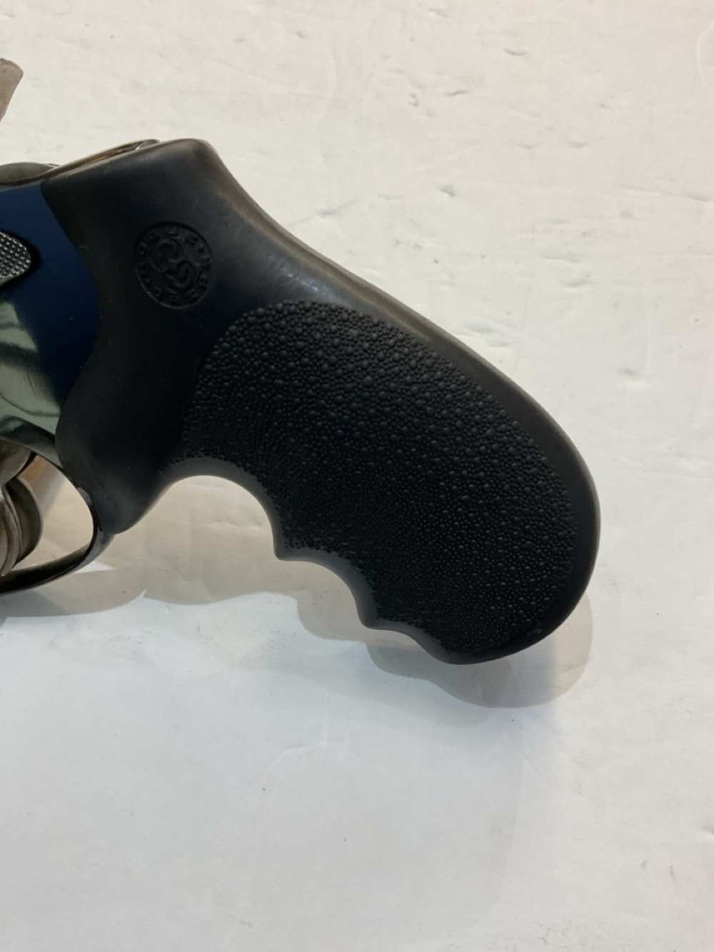 Taurus 617 Double Action Revolver - .357 mag, 2" Barrel-img-1