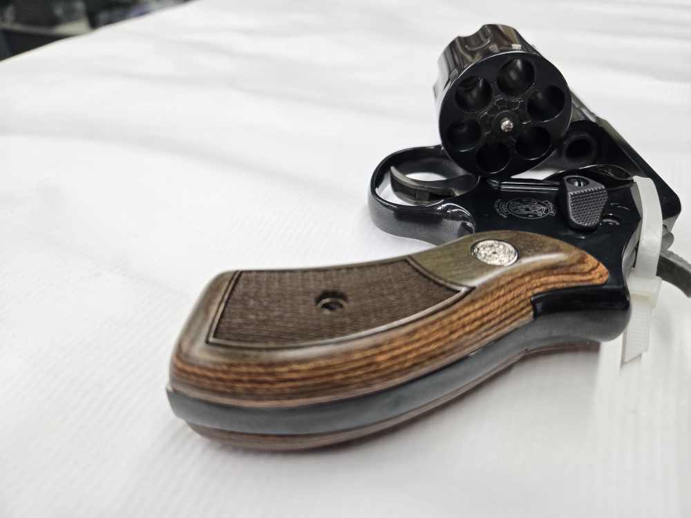 Smith & Wesson 10-14 Revolver-img-3