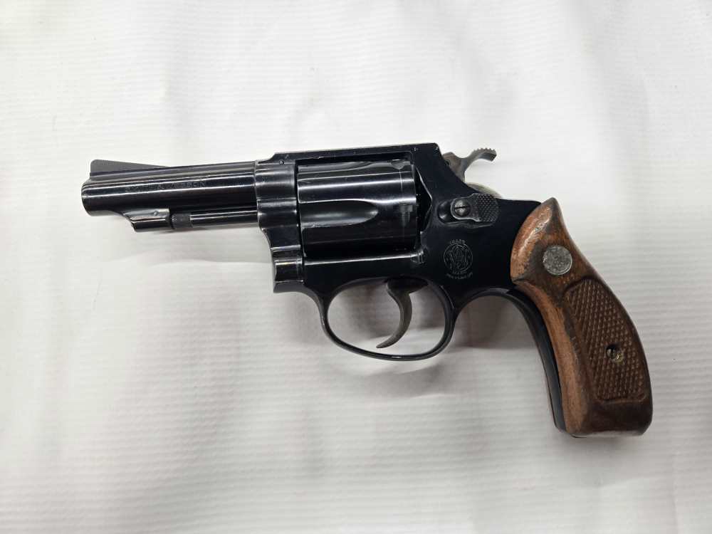 Smith & Wesson 36 Revolver-img-1