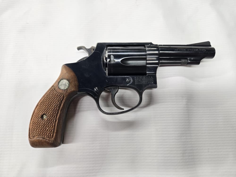 Smith & Wesson 36 Revolver-img-0