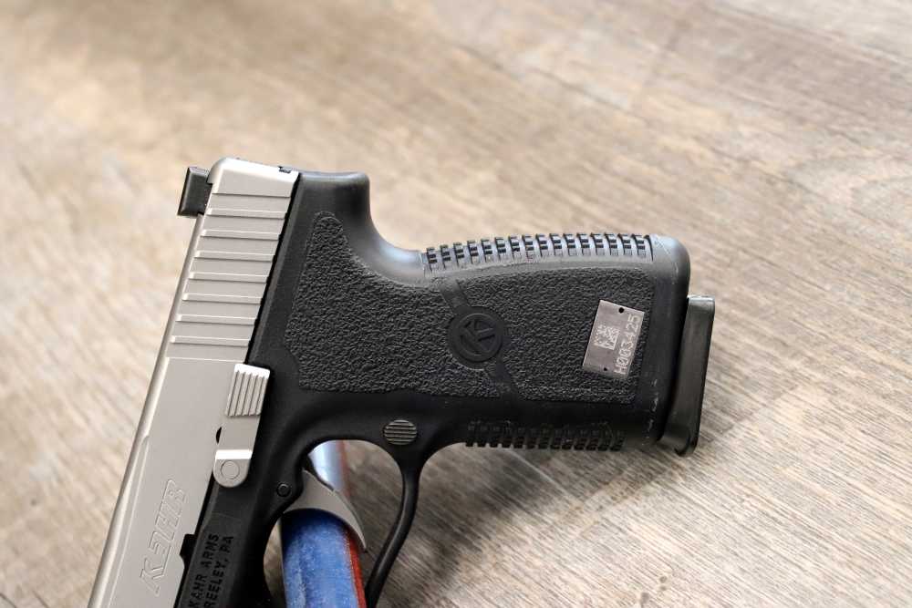 Kahr p9 9mm pistol -img-1