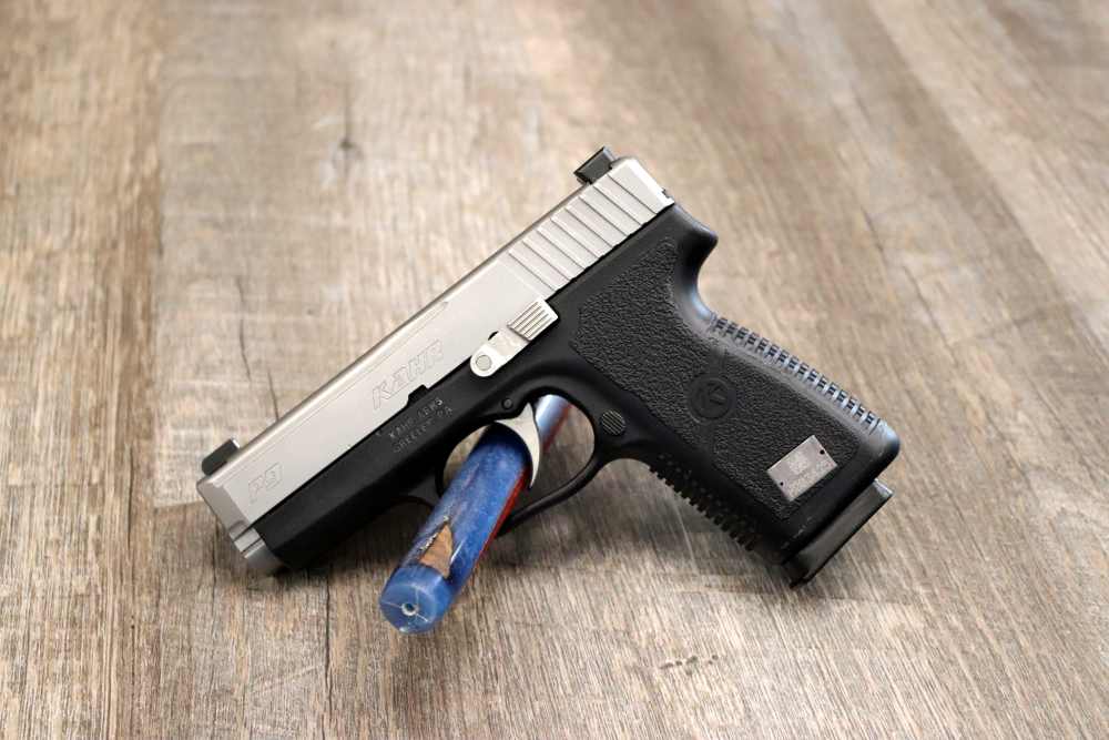 Kahr p9 9mm pistol -img-0