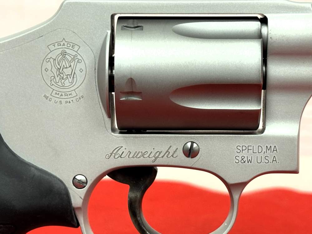 Factory New S&W Model 642 Airweight 38 Special Revolver No Reserve!-img-5