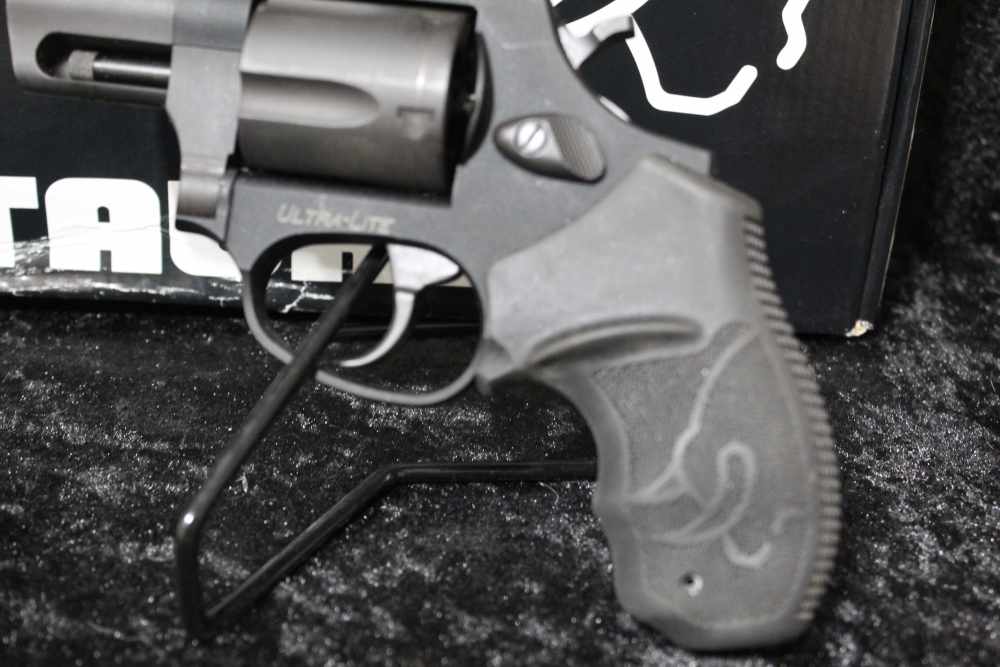 TAURUS M85 ULTRALITE .38 SPL WITH BOX 2" BARREL-img-7