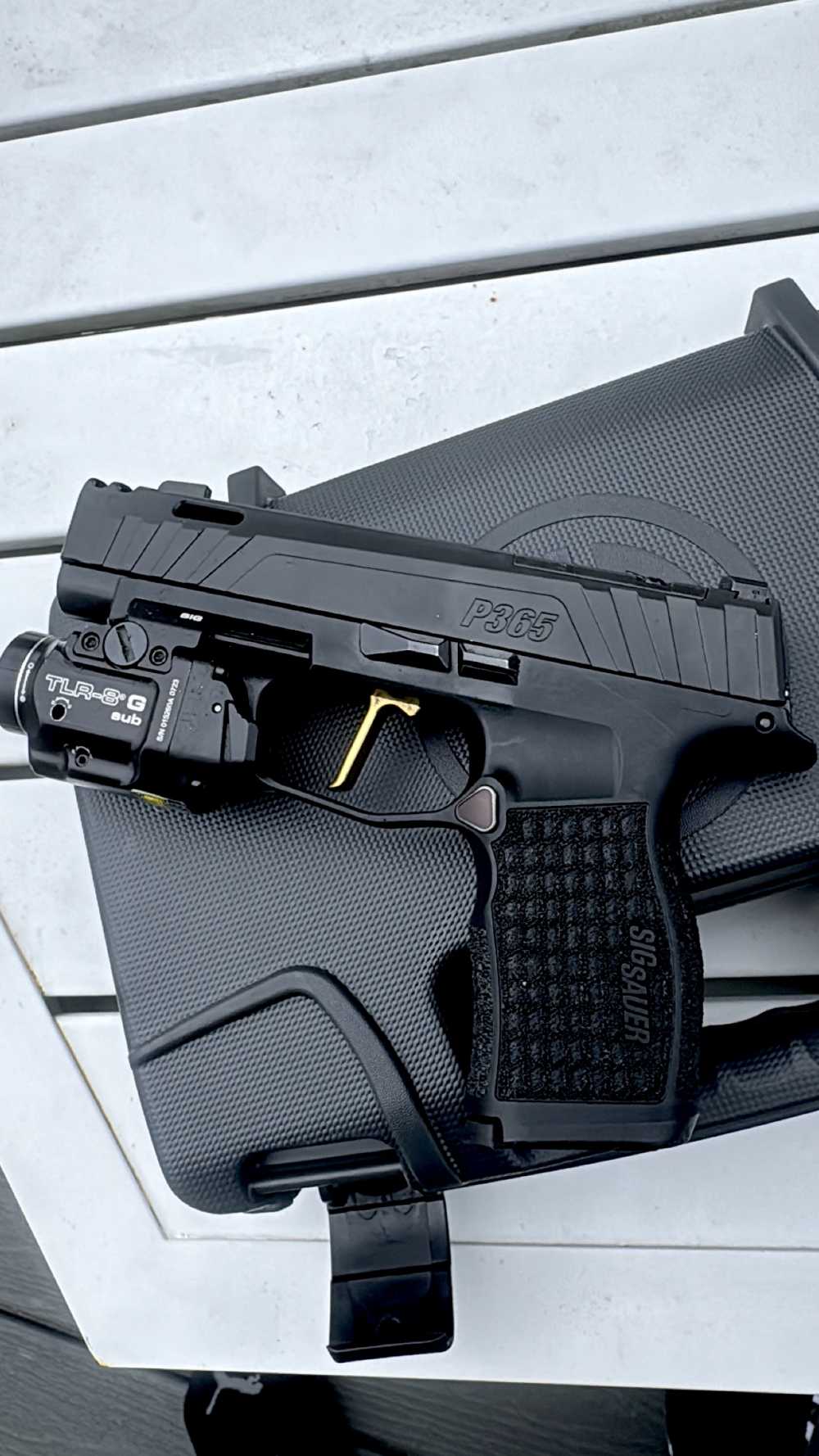 P365XL Spectre Comp + 2 Extended Mags & Holster + Light/Laser-img-5