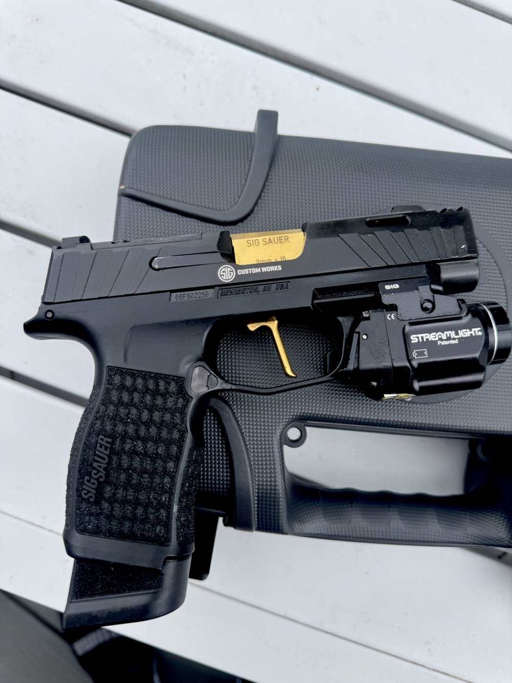 P365XL Spectre Comp + 2 Extended Mags & Holster + Light/Laser-img-1