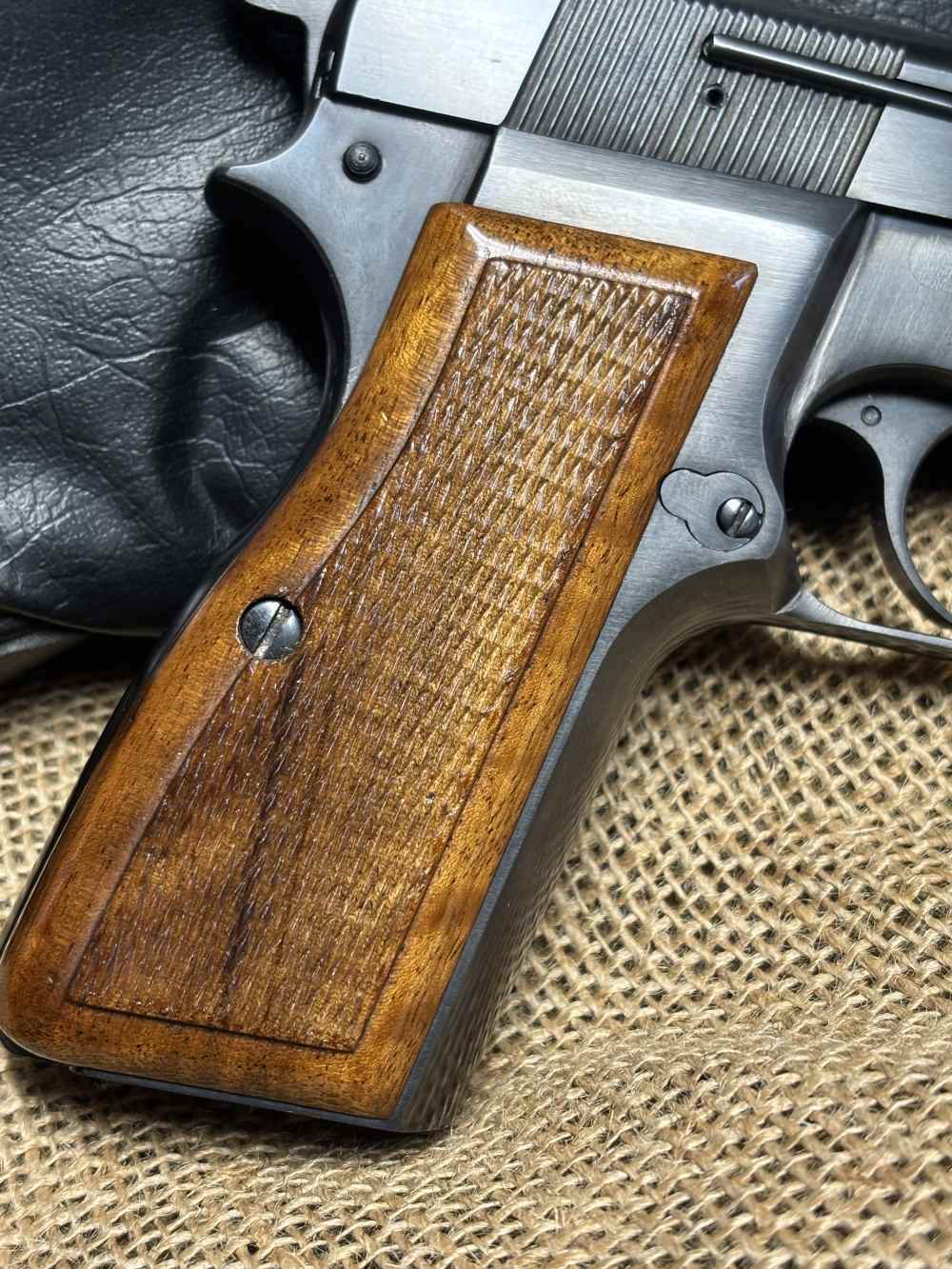 SPECTACULAR 1969 BROWNING HI-POWER T-SERIES ONE OWNER UNFIRED? 61 Photos-img-37