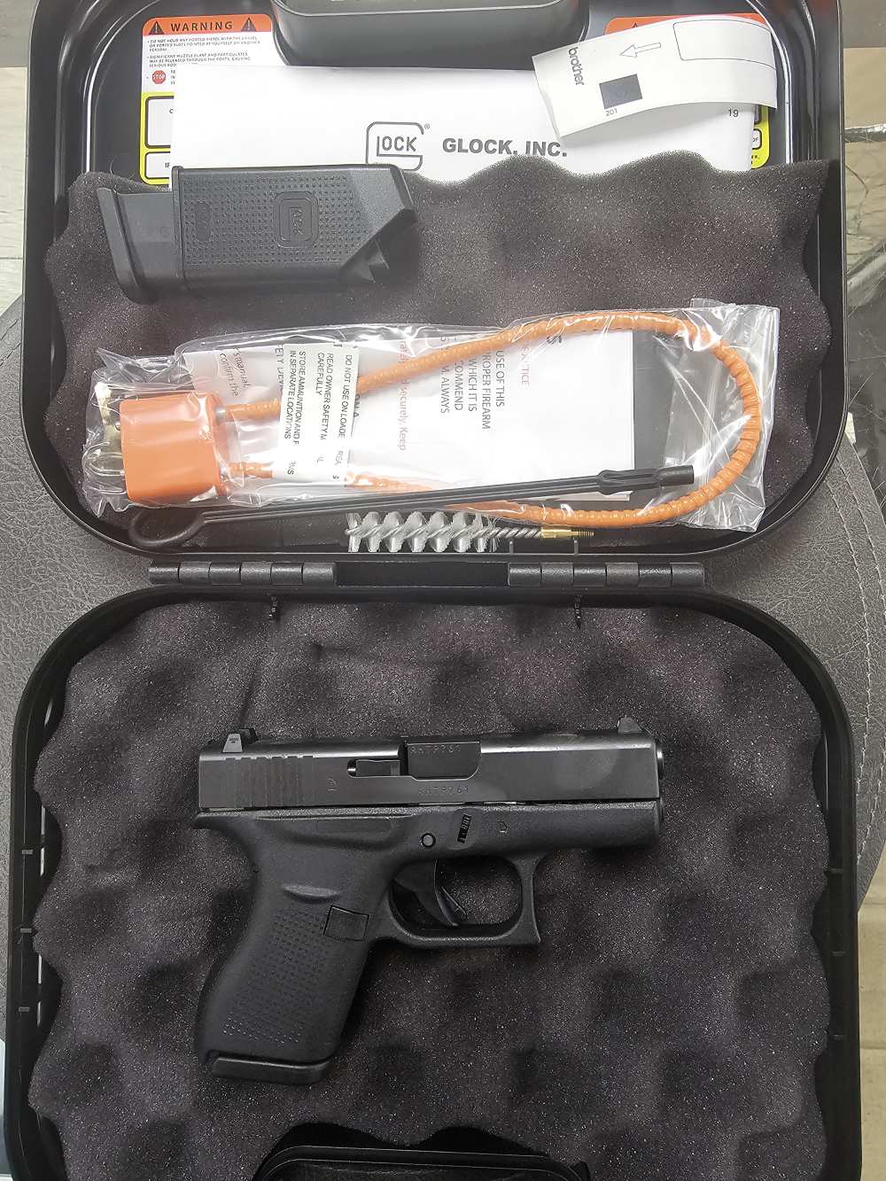 NEW Glock 42 .380 ACP – Factory New UNFIRED – Case & Accessories-img-0