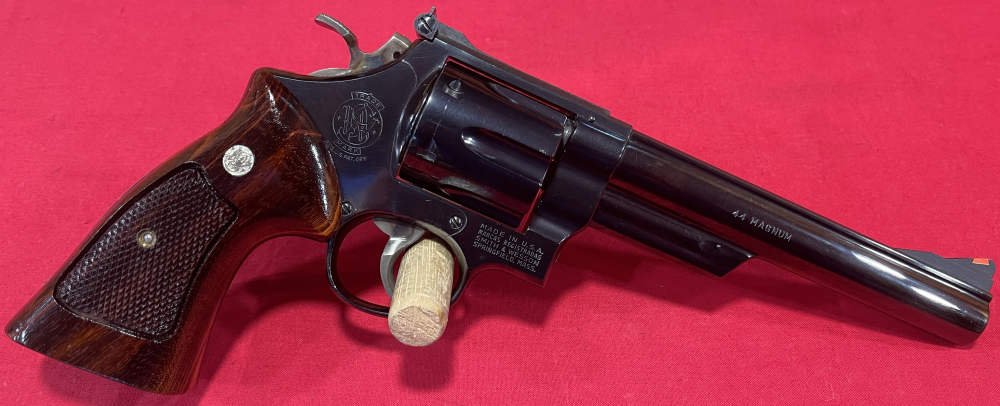 Smith & Wesson 29-2 .44 Magnum W/ Presentation Case Excellent! No Res!-img-5