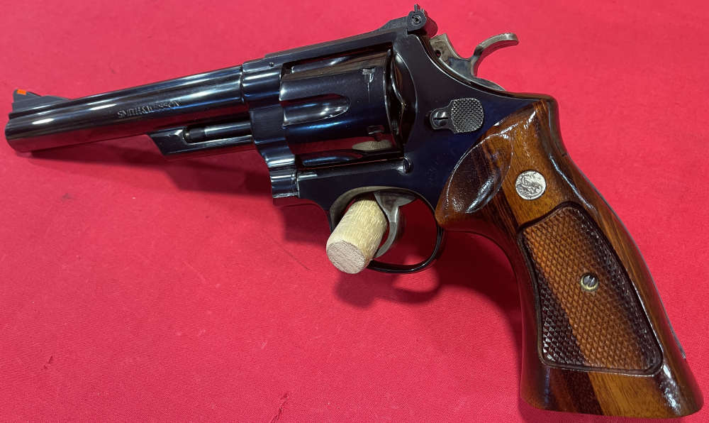 Smith & Wesson 29-2 .44 Magnum W/ Presentation Case Excellent! No Res!-img-3