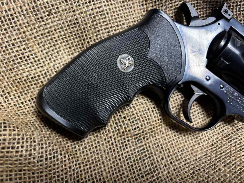 Dan Wesson .357 mag near new, one owner, hardly shot-img-9