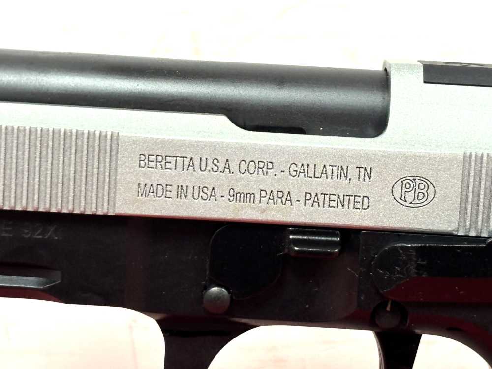 Factory New Beretta 92XI Stainless/Black 9mm Pistol No Reserve! -img-1