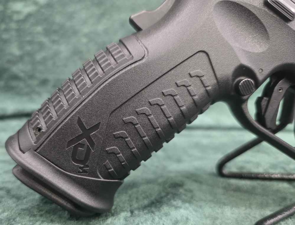 Springfield XD-M ELITE W/ soft case and extra magazine AUCTION!-img-5