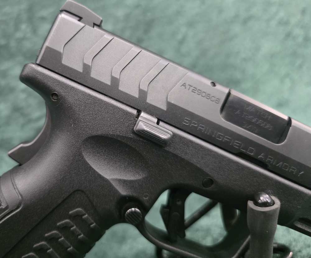 Springfield XD-M ELITE W/ soft case and extra magazine AUCTION!-img-6