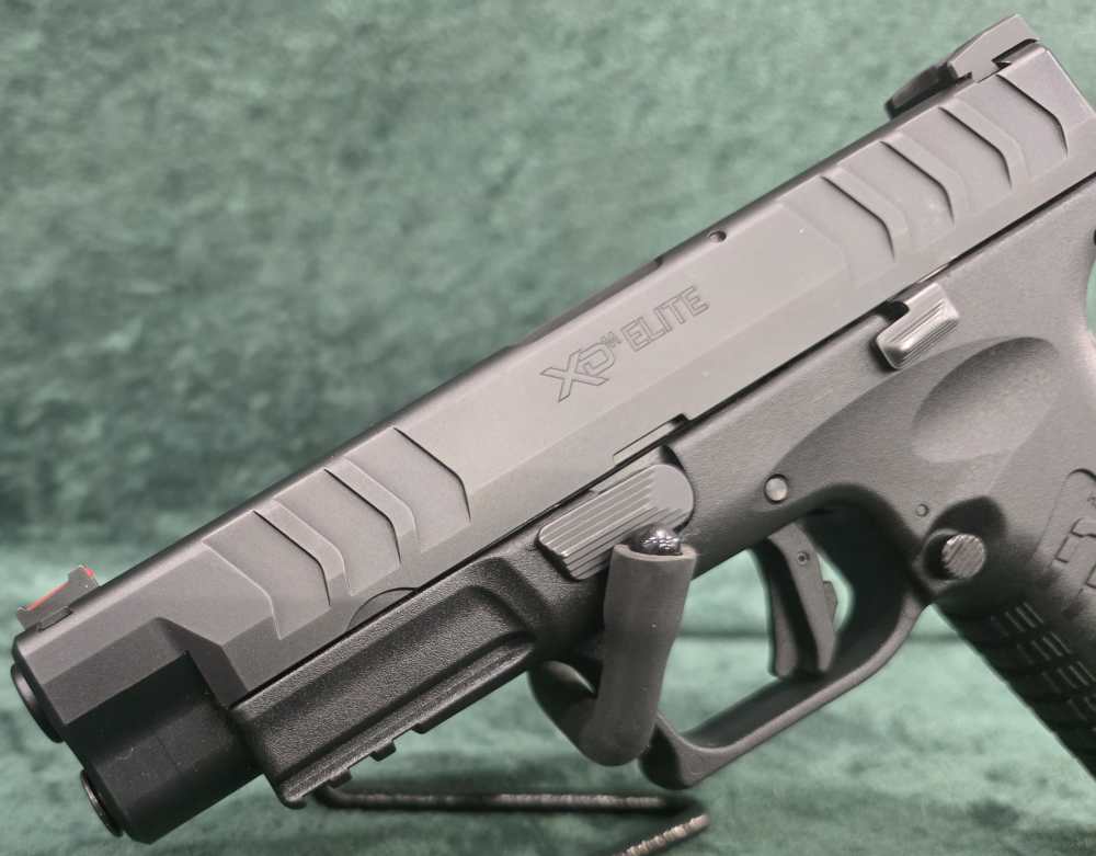 Springfield XD-M ELITE W/ soft case and extra magazine AUCTION!-img-1