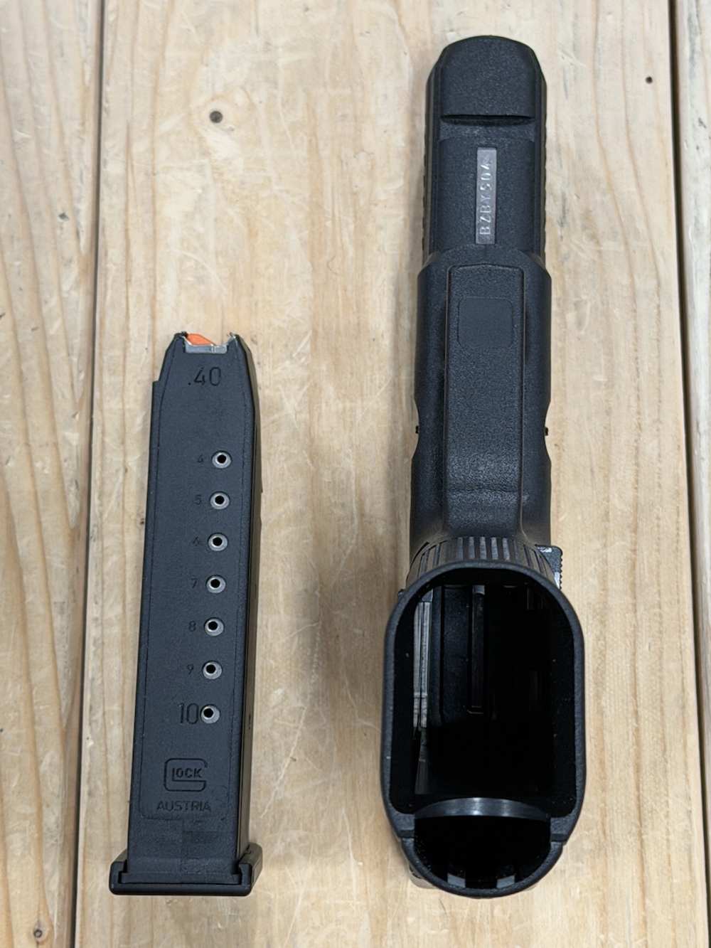 Glock Model 22 Gen 5 NEW IN BOX .40 S&W Semi-Auto x1 10rnd Magazine-img-7