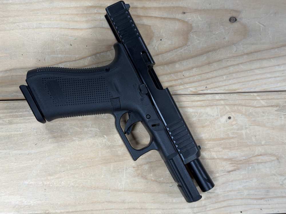 Glock Model 22 Gen 5 NEW IN BOX .40 S&W Semi-Auto x1 10rnd Magazine-img-3