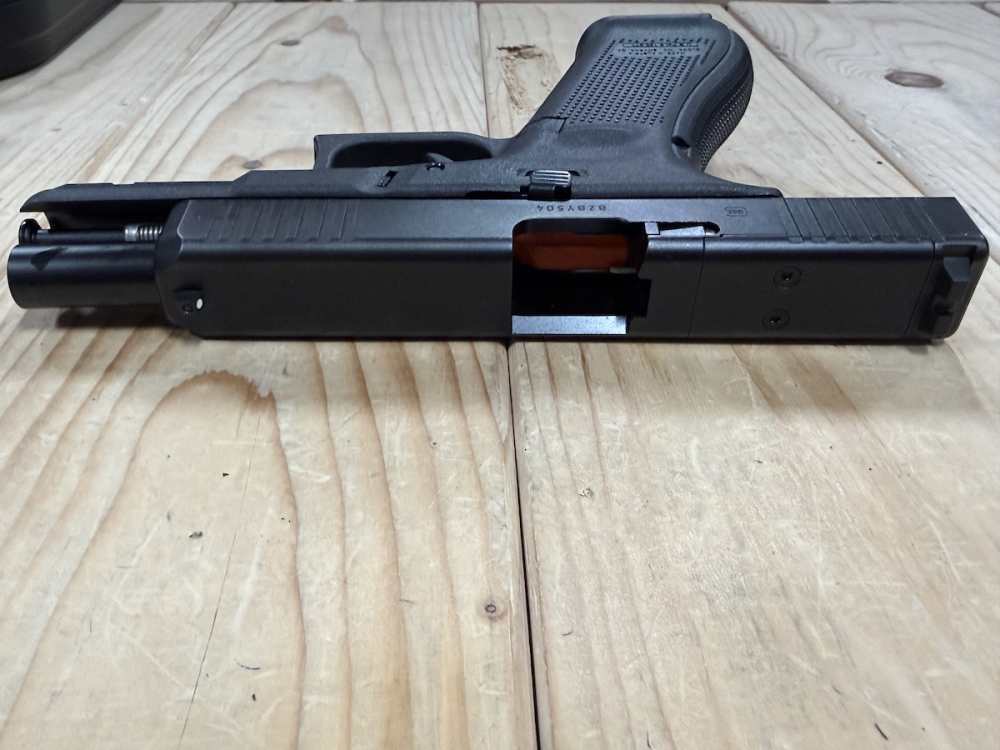 Glock Model 22 Gen 5 NEW IN BOX .40 S&W Semi-Auto x1 10rnd Magazine-img-5