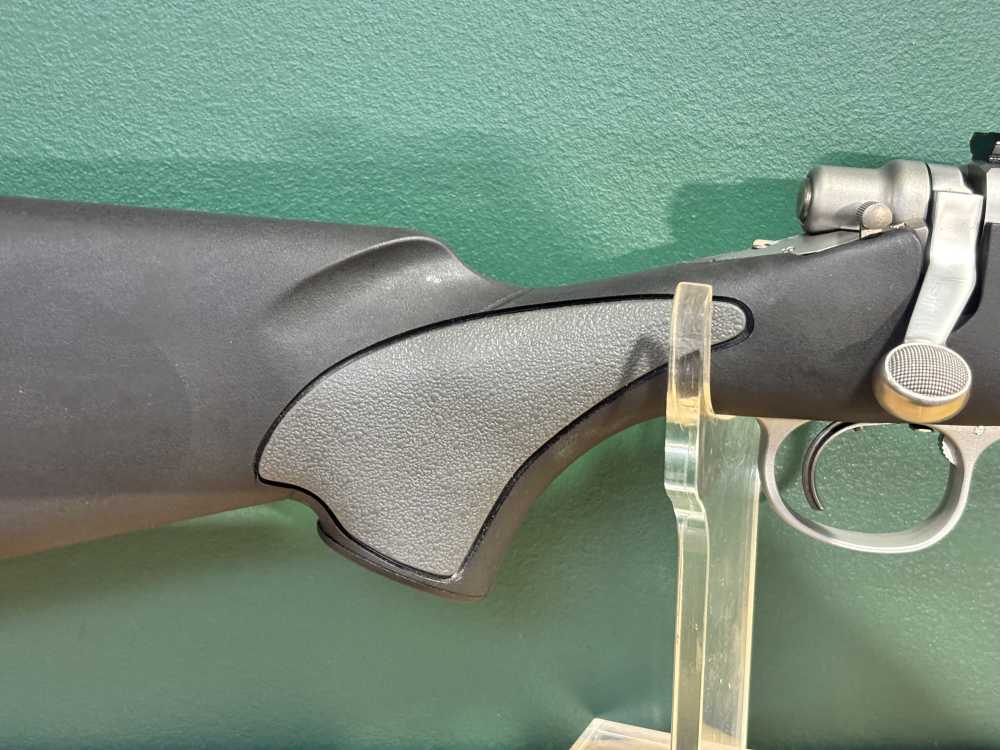 Remington Stainless 700 Varmint .223 Rem Heavy Barrel Fluted 26"-img-2