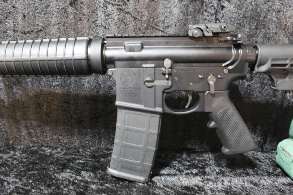 S&W M&P15 5.56 NATO RIFLE -img-3