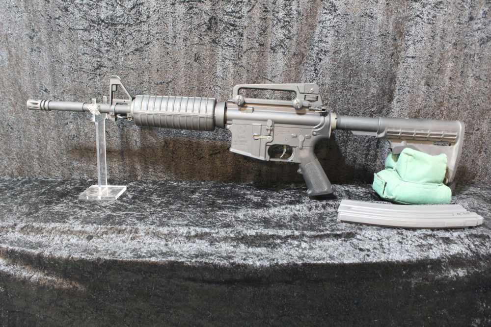 COLT M4 CARBINE .22LR SEMI AUTO RIFLE-img-9