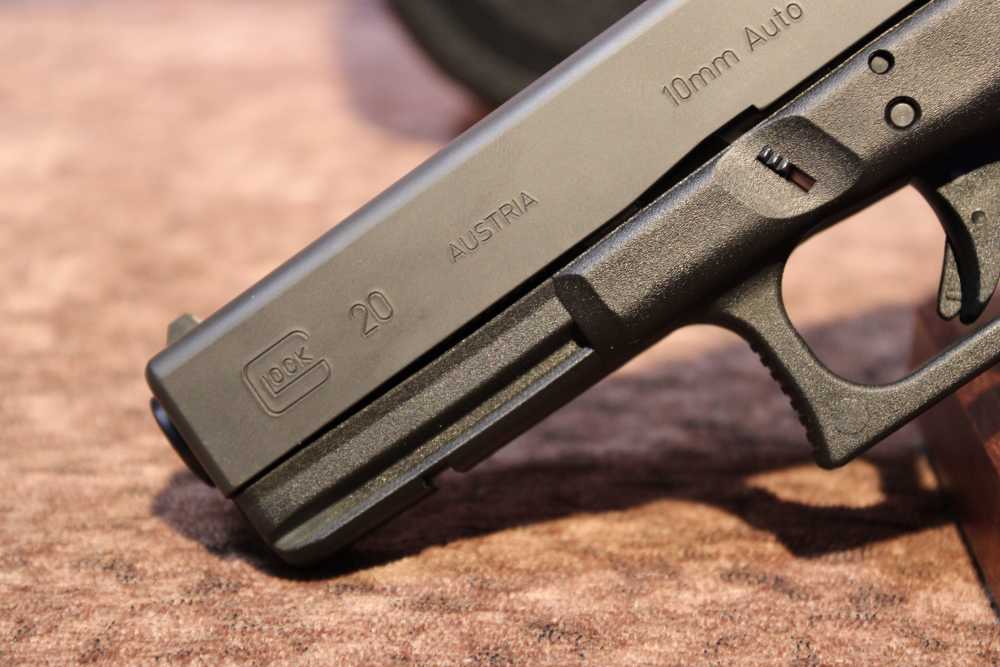 Glock 20 Gen 3 NON-SF 10mm Auto 4.5" bbl w/ Box Two Mags-img-7
