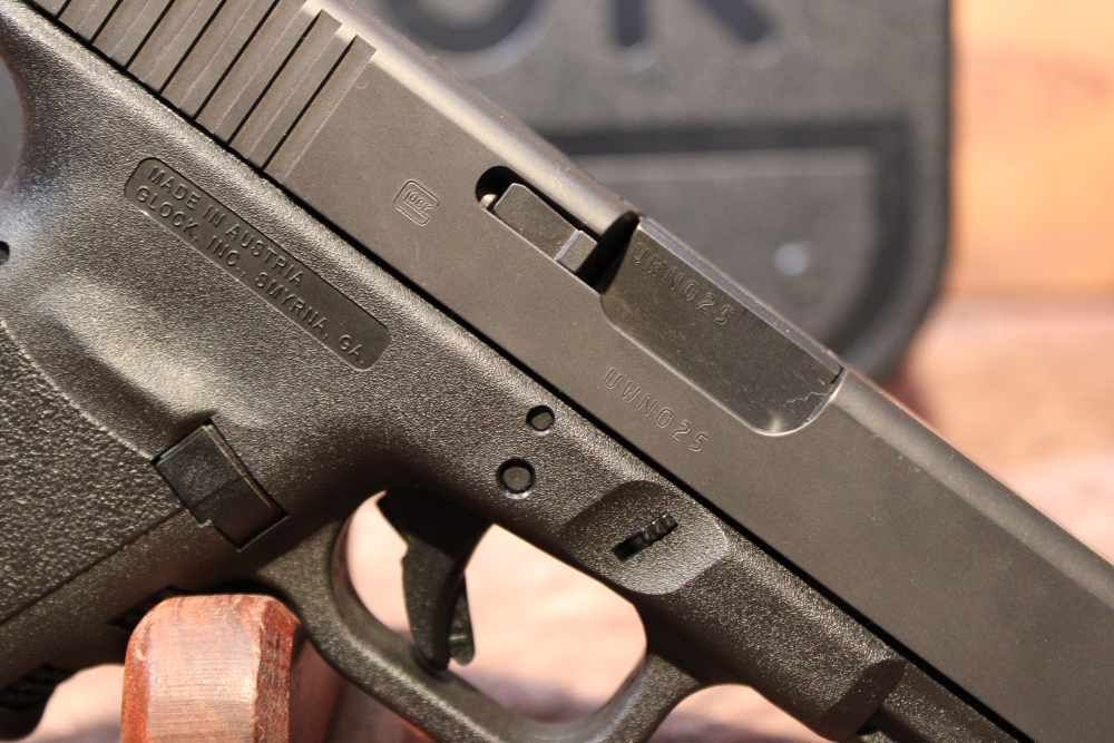 Glock 20 Gen 3 NON-SF 10mm Auto 4.5" bbl w/ Box Two Mags-img-4