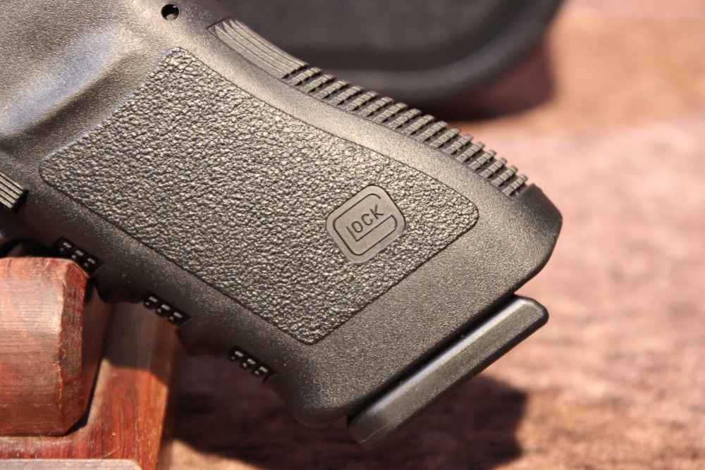 Glock 20 Gen 3 NON-SF 10mm Auto 4.5" bbl w/ Box Two Mags-img-12