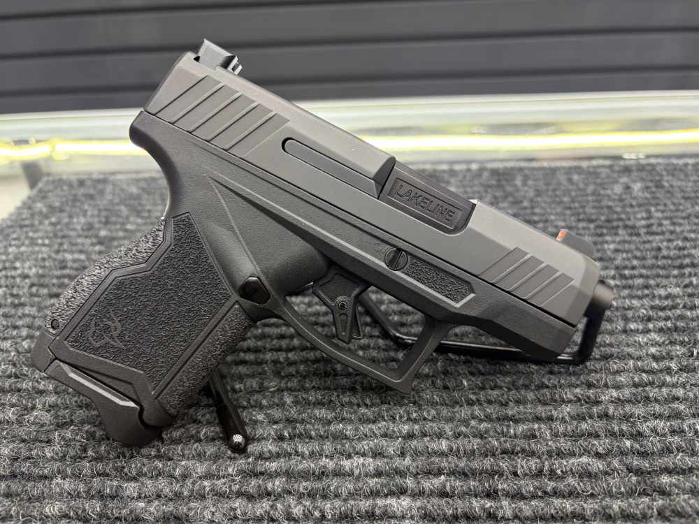 TAURUS GX4 9MM – PRE-OWNED / NEVER FIRED – LAKELINE BARREL & NIGHT SIGHTS-img-1
