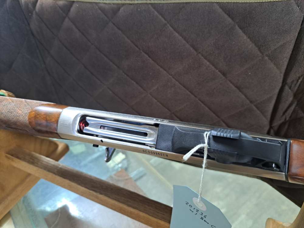 Benelli Montfeltro Silver 20 Gauge 24" Box and Chokes-img-16