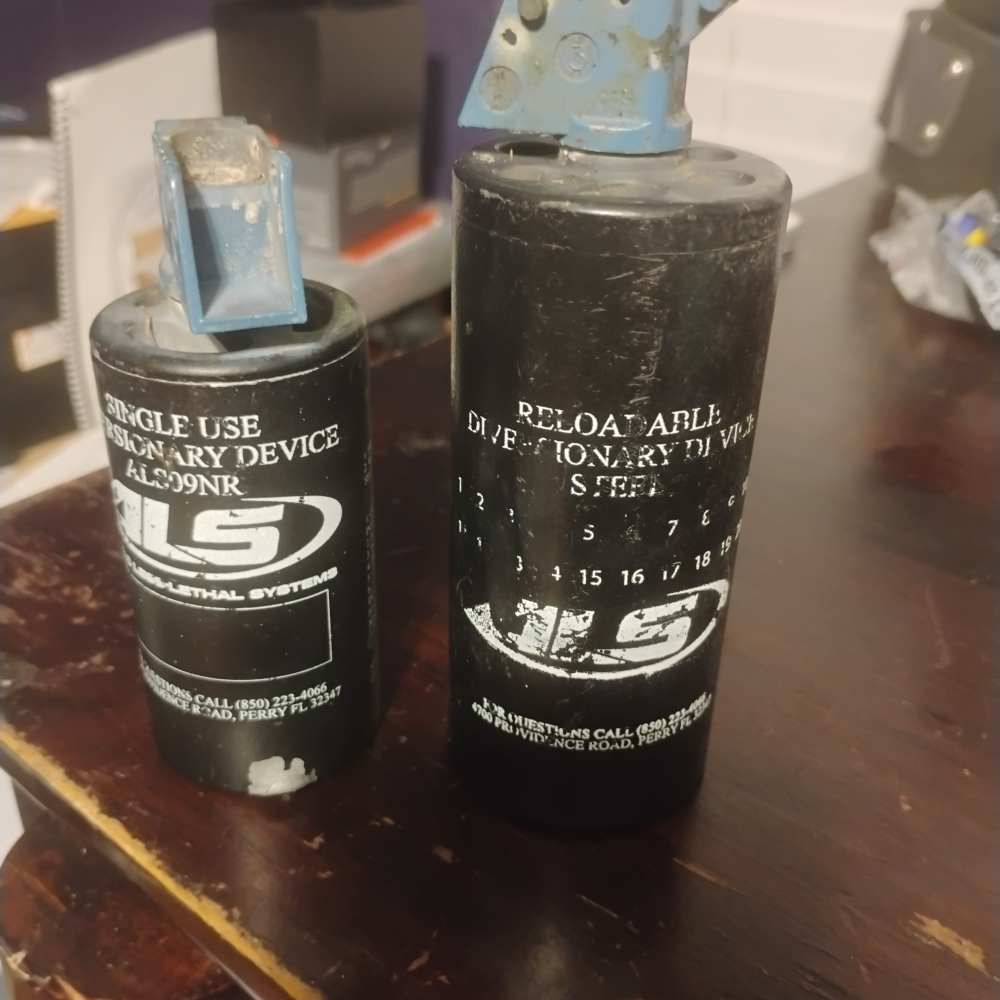 ALS reloadable stun bang inert -img-0