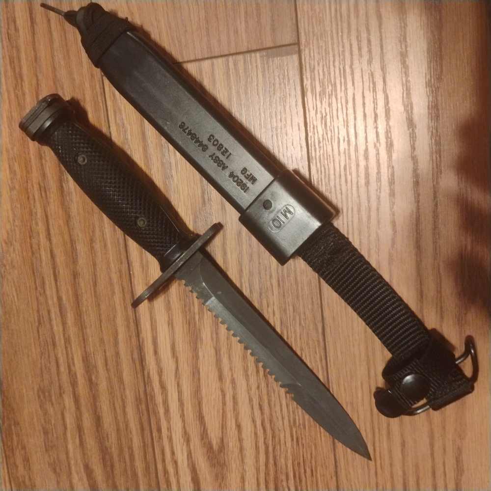 Bushmaster "LE RESTRICTED" marks , M7 bayonet Quad rails-img-4