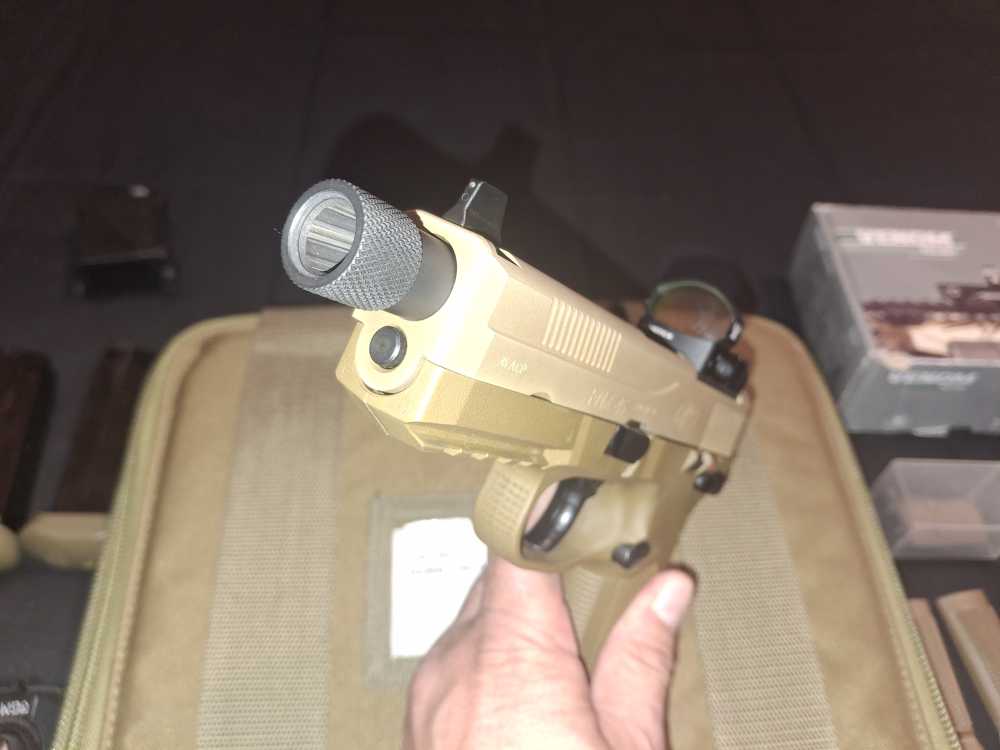 FNX-45 Tactical with extras -img-5