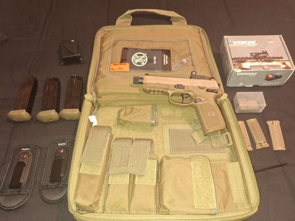 FNX-45 Tactical with extras -img-4