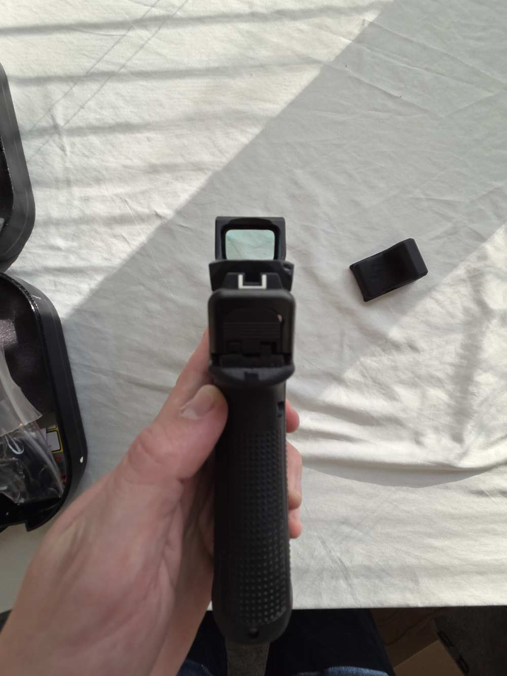 GLOCK 17 GEN 5 MOS W/ CRIMSONTRACE RED DOT -img-3