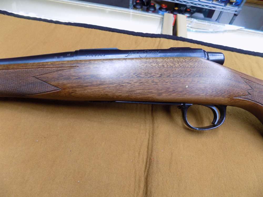 Remington Model SEVEN .260 Rem, Caliber 18.5" BBL, Walnut & Blued -img-6