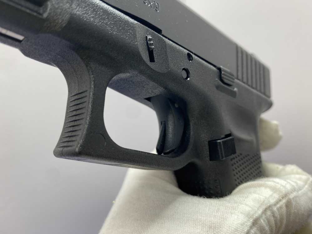 Glock 17 Gen 4 9mm Blk 4.49" *PROVEN & RELIABLE PLATFORM*--img-34