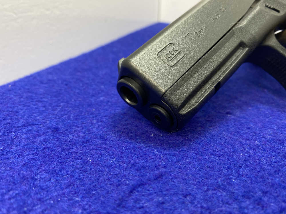 Glock 17 Gen 4 9mm Blk 4.49" *PROVEN & RELIABLE PLATFORM*--img-14