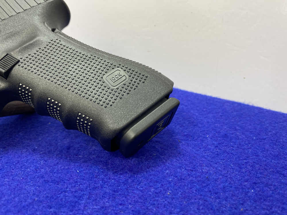 Glock 17 Gen 4 9mm Blk 4.49" *PROVEN & RELIABLE PLATFORM*--img-8