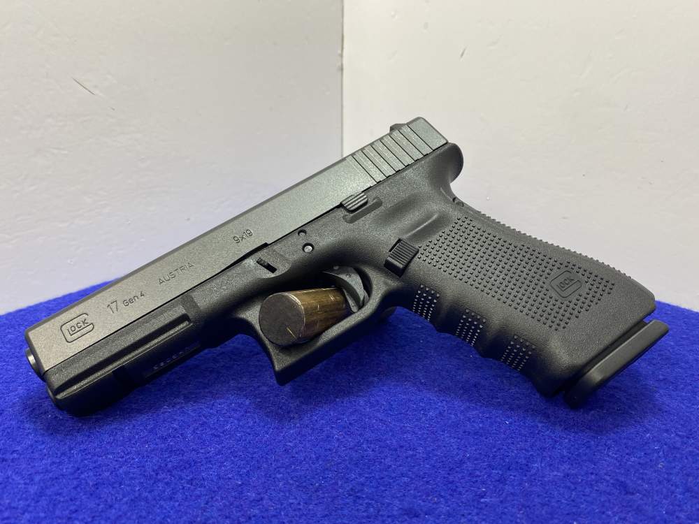Glock 17 Gen 4 9mm Blk 4.49" *PROVEN & RELIABLE PLATFORM*--img-7