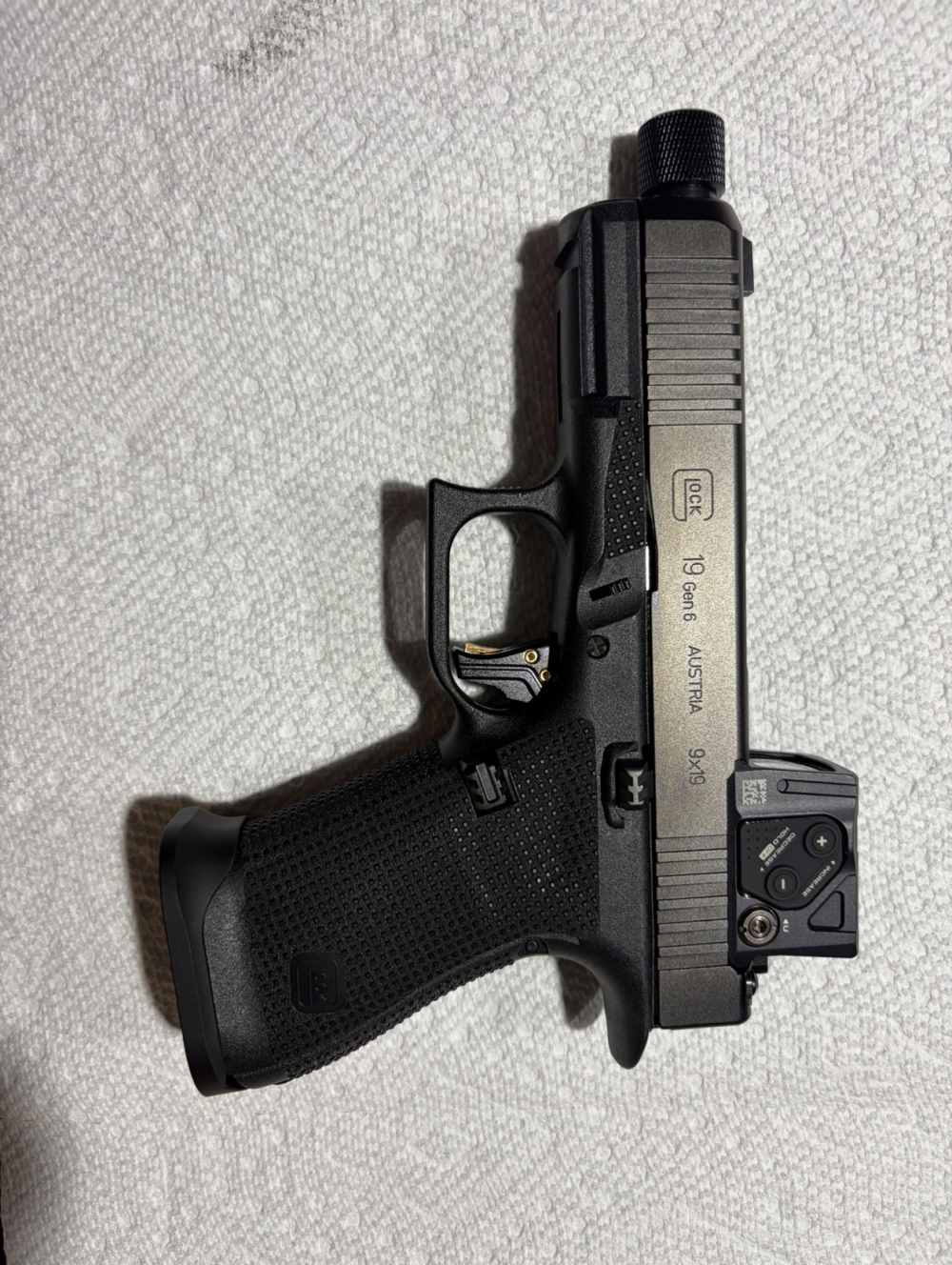 Glock 19 Gen 6 9mm COA Aimpoint Acro Threaded Barrel Custom-img-0