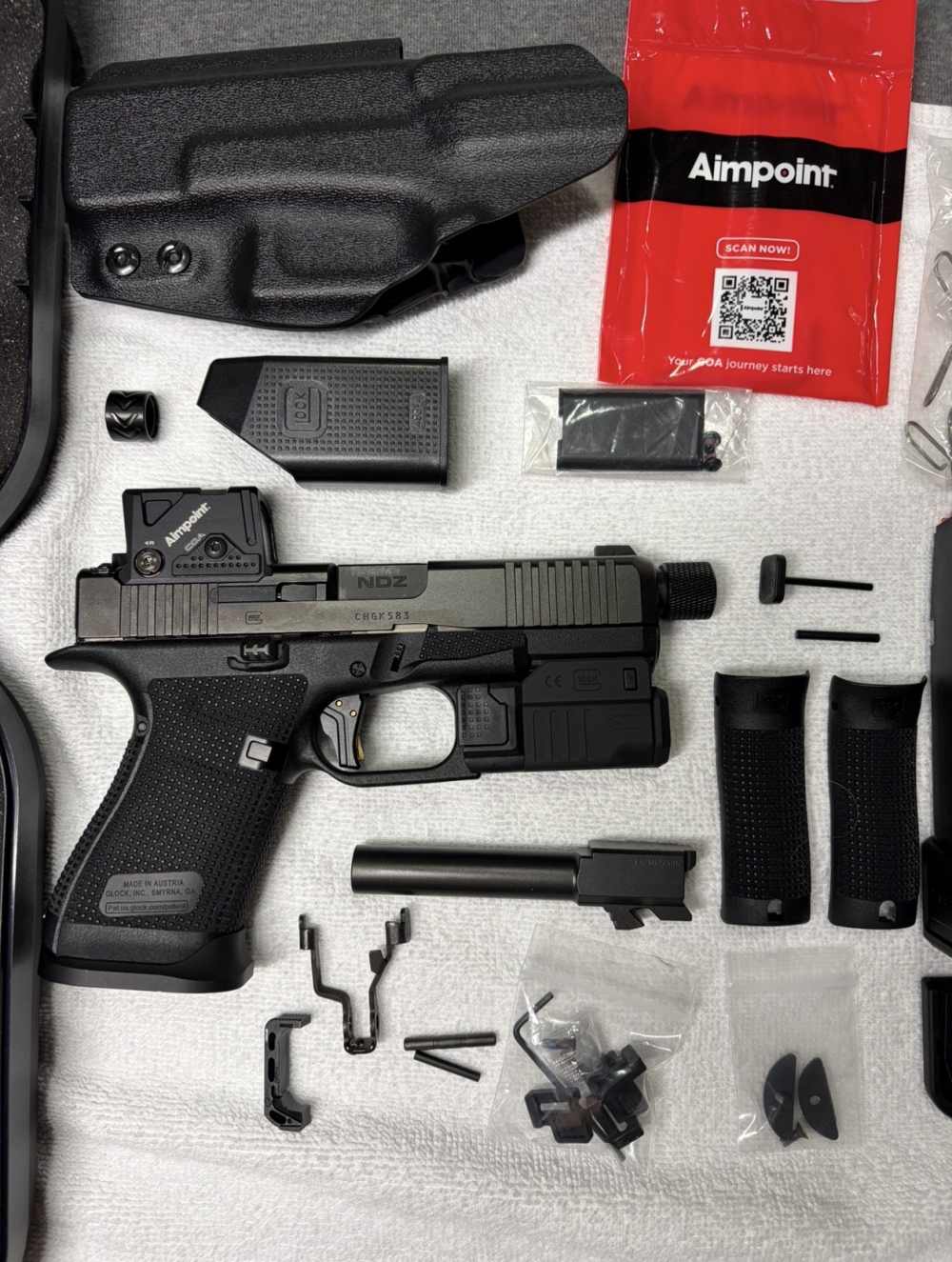 Glock 19 Gen 6 9mm COA Aimpoint Acro Threaded Barrel Custom-img-6