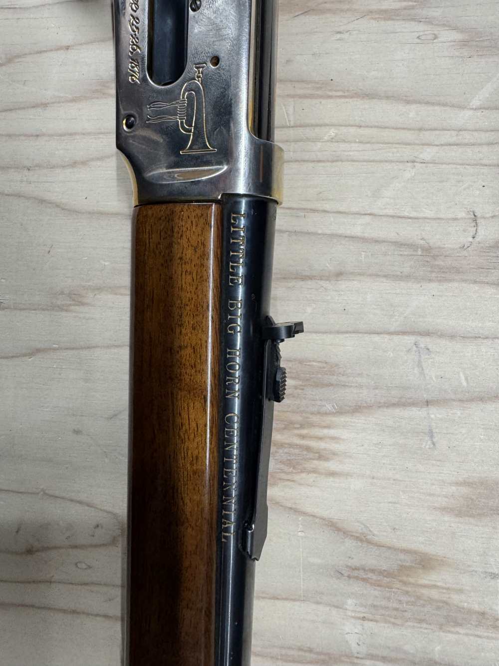 Winchester model 94 44-40 little big horn commerative -img-4