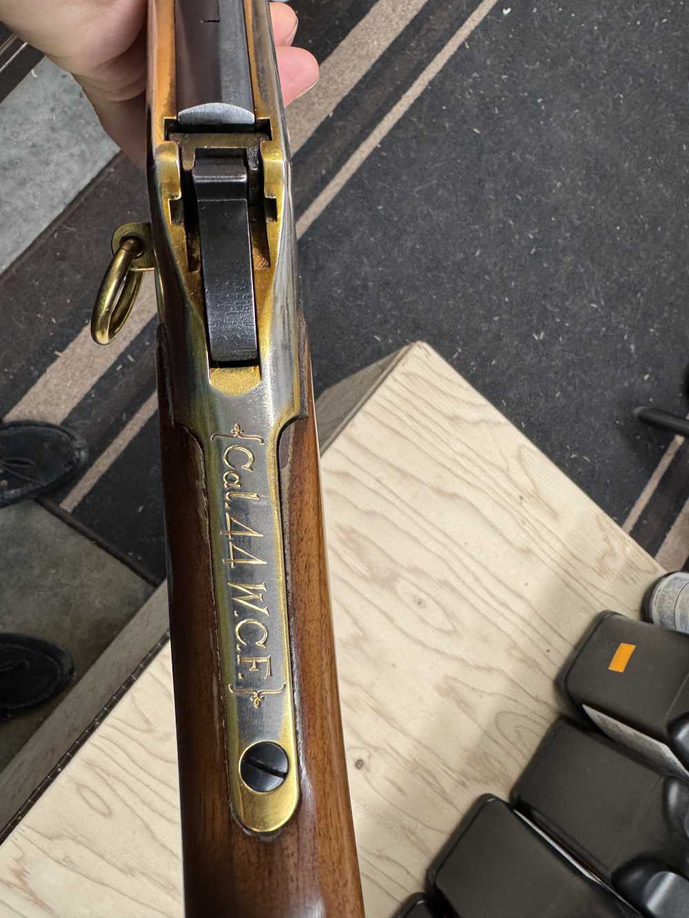 Winchester model 94 44-40 little big horn commerative -img-8