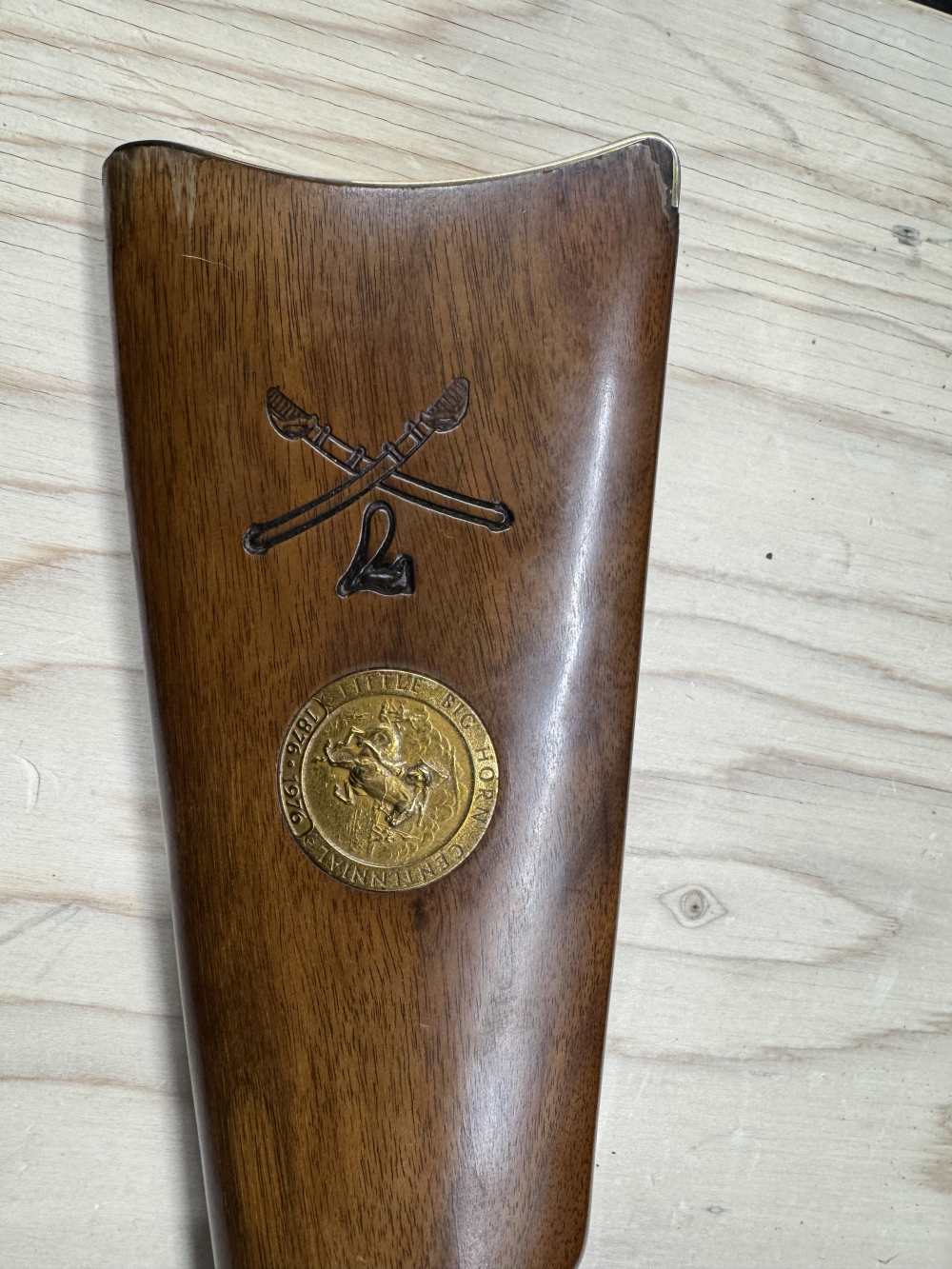 Winchester model 94 44-40 little big horn commerative -img-2