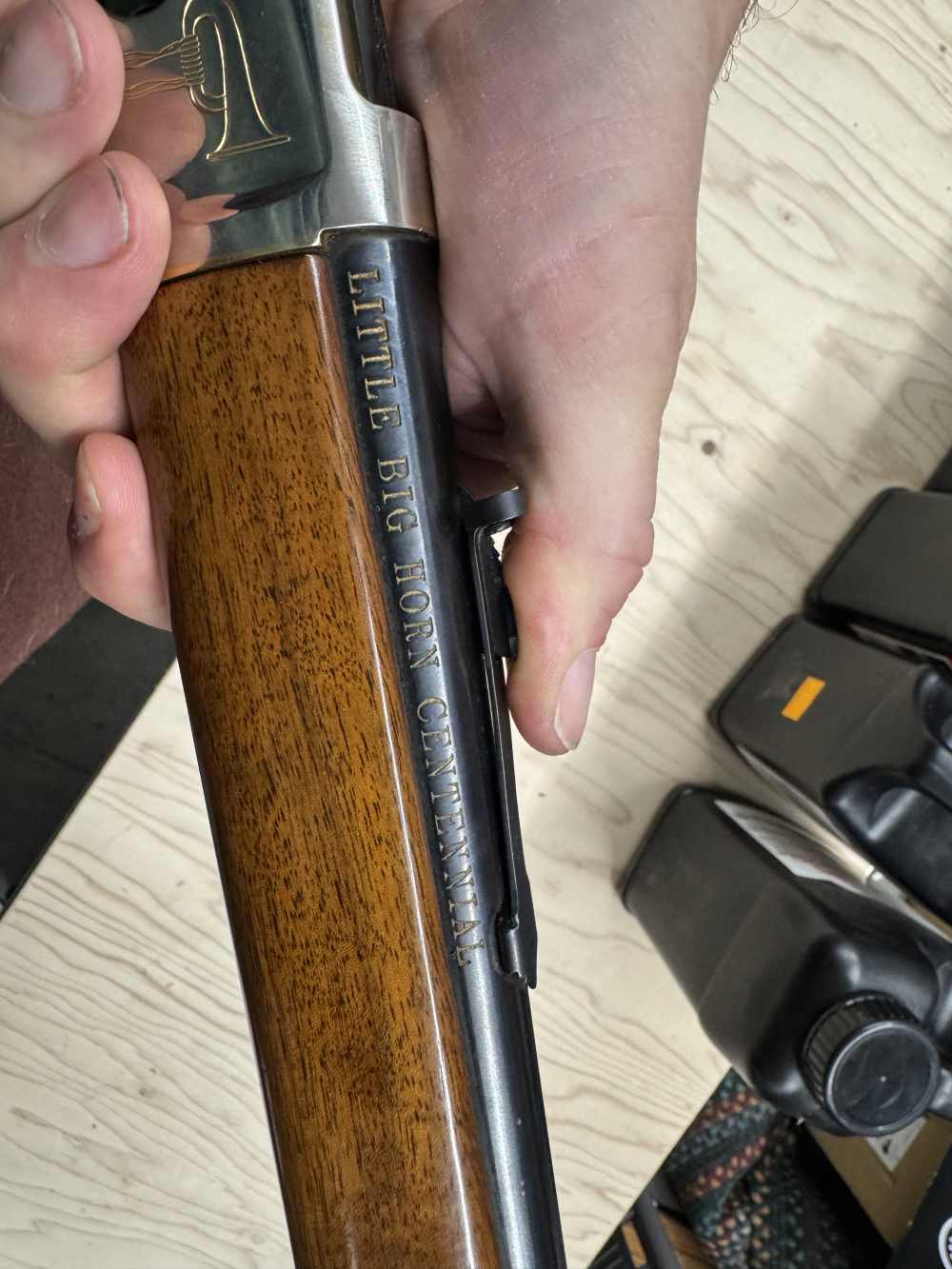 Winchester model 94 44-40 little big horn commerative -img-9