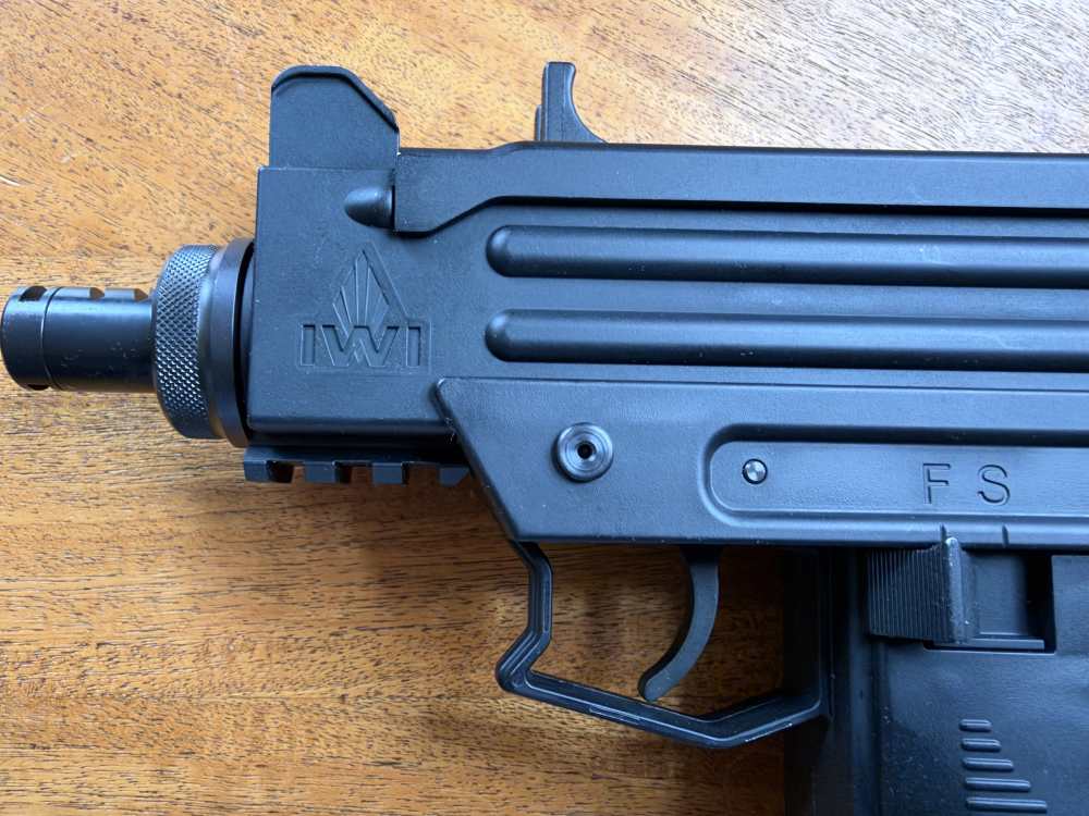 IWI UZI Pistol .22 LR – Walther Germany – 3x 20-Rd Mags-img-3
