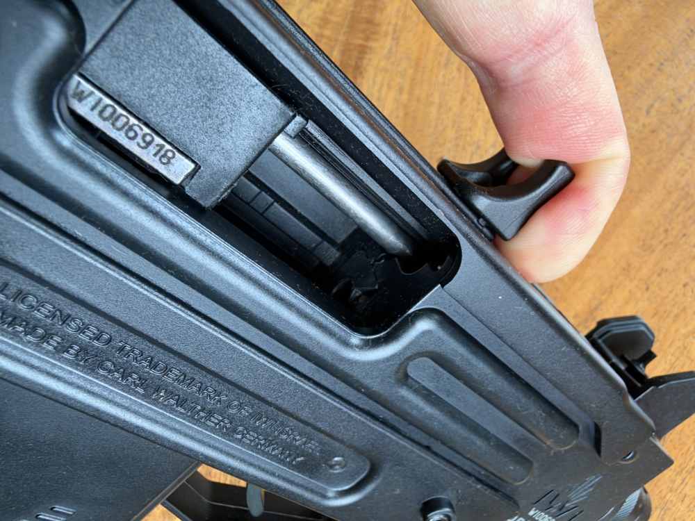 IWI UZI Pistol .22 LR – Walther Germany – 3x 20-Rd Mags-img-6