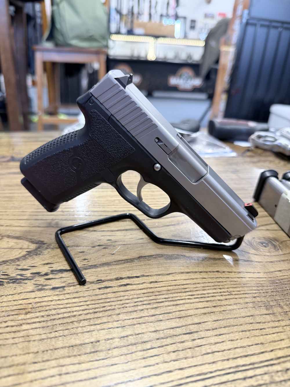 Kahr P9 5 magazines-img-1